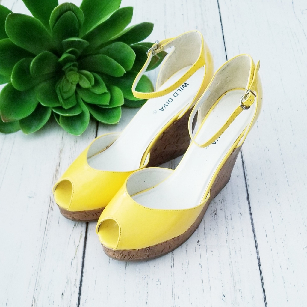 Yellow Peeptoe Wedge Sandals | Sz10